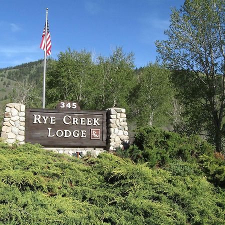Rye Creek Lodge Darby Exterior photo